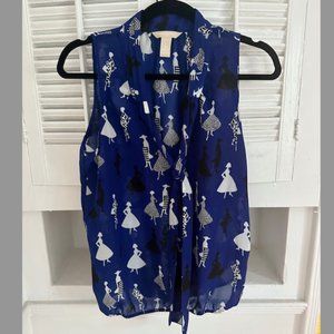 BANANA REPUBLIC Blue Dress Print Sleeveless Blouse with Scarf Tie Collar, Size M